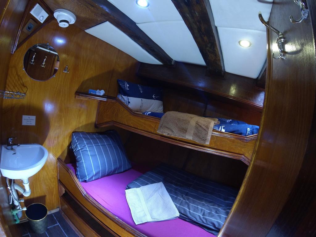 Boat Ms Cutty Jean Hotel Sliema Room photo