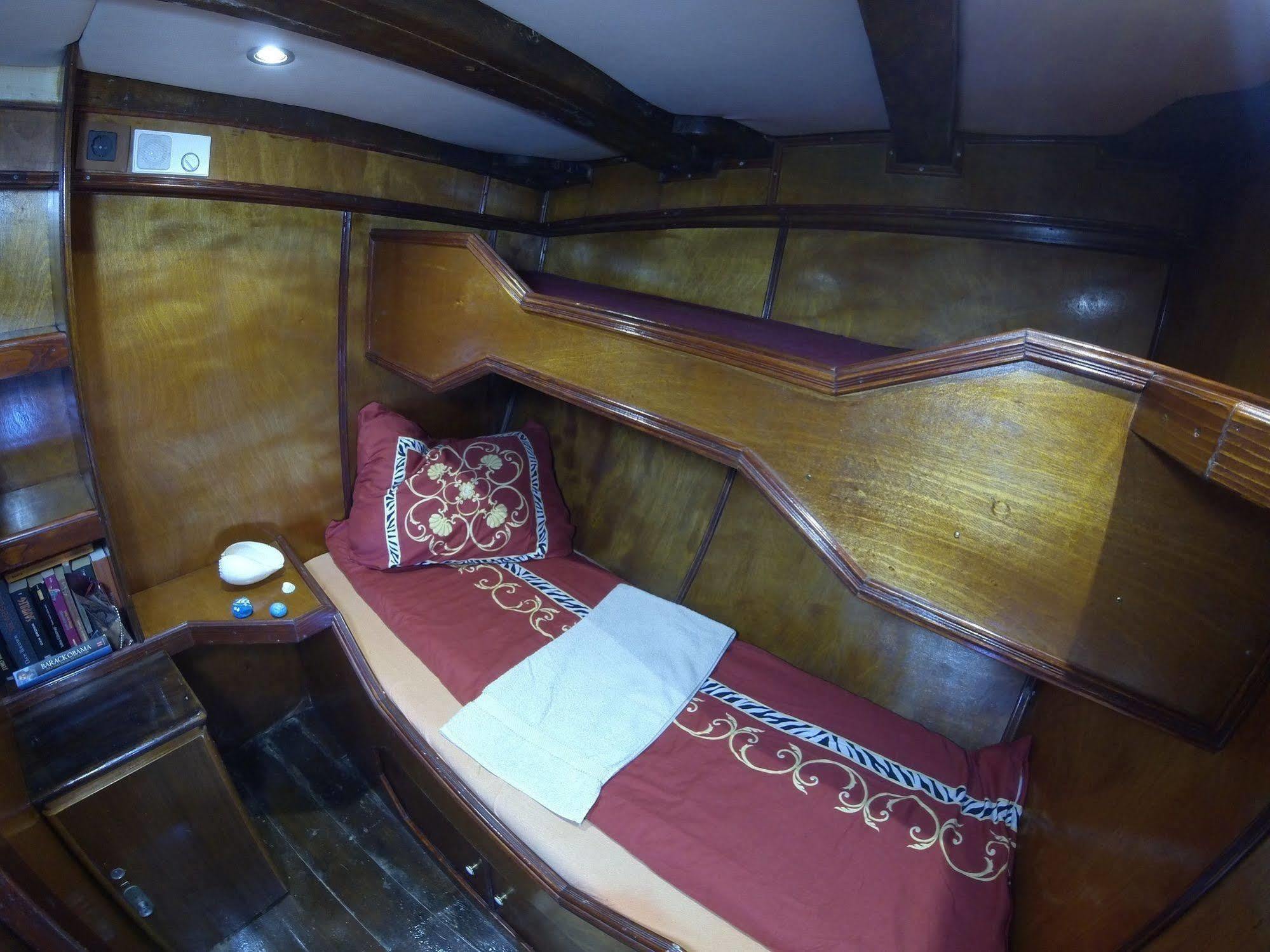 Boat Ms Cutty Jean Hotel Sliema Exterior photo